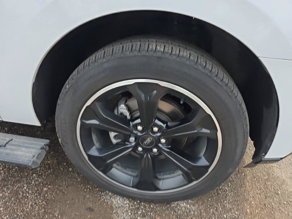 Used 2023 Ford Expedition Limited AWD/4WD image 14