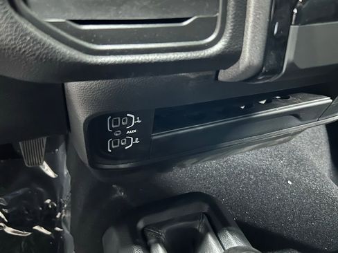 Used 2024 RAM 3500 Tradesman image 40