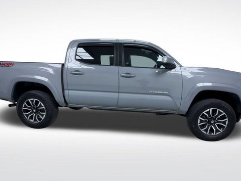 Used 2021 Toyota Tacoma TRD Sport w/ Technology Package AWD/4WD image 22