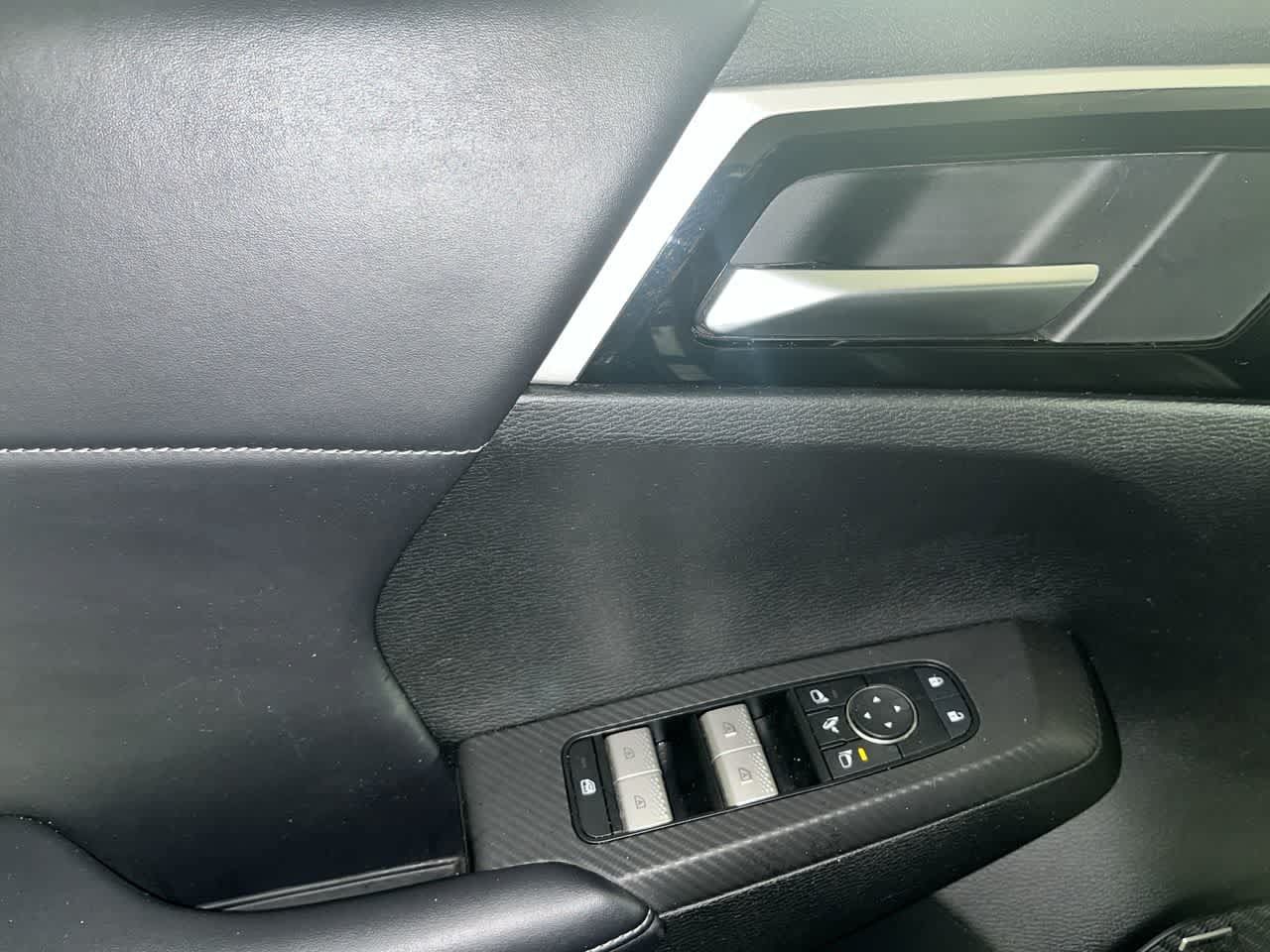 Used 2025 Mitsubishi Outlander SE AWD/4WD image 13