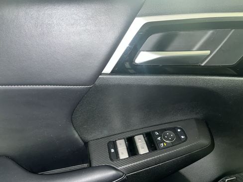 Used 2025 Mitsubishi Outlander SE AWD/4WD image 13