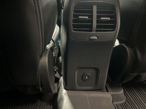 Certified 2023 Ford Escape Platinum w/ Premium Technology Package image 11