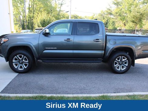 Used 2016 Toyota Tacoma Limited w/ Towing Package AWD/4WD image 12