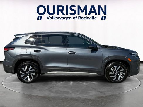 Used 2025 Volkswagen Tiguan S AWD/4WD image 7