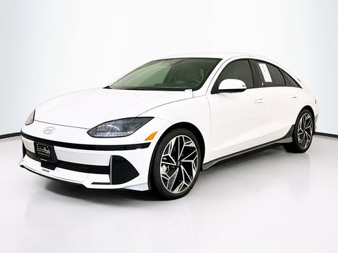 Used 2024 Hyundai Ioniq 6 SEL AWD/4WD image 3