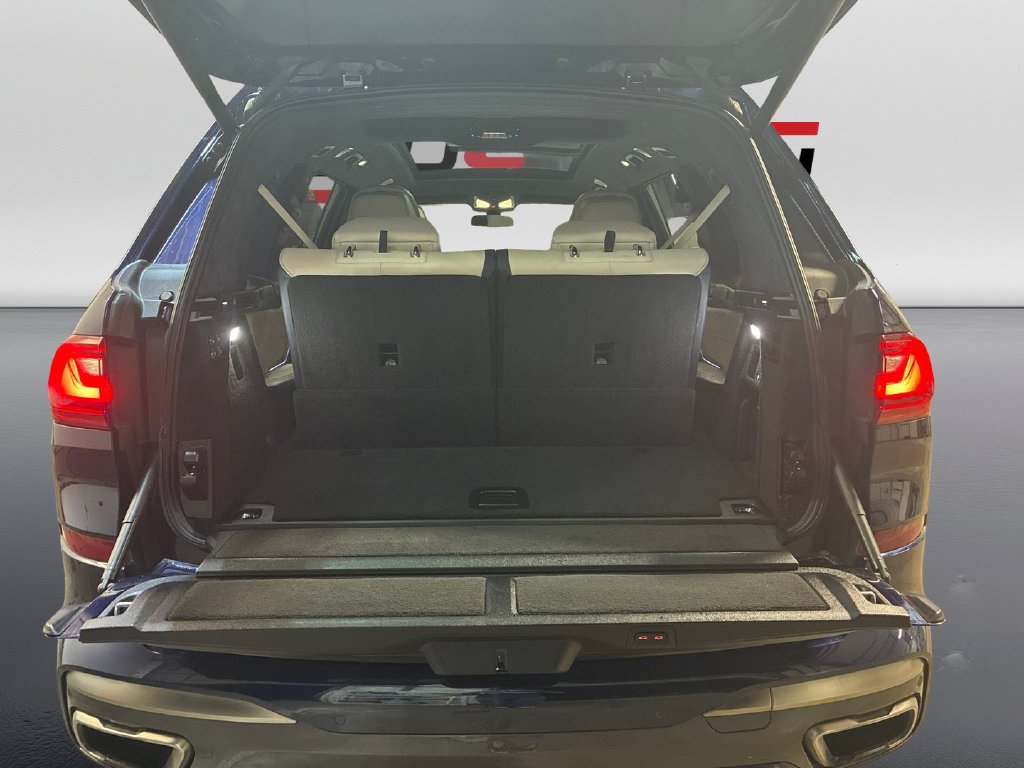 Used 2022 BMW X7 M50i AWD/4WD image 19