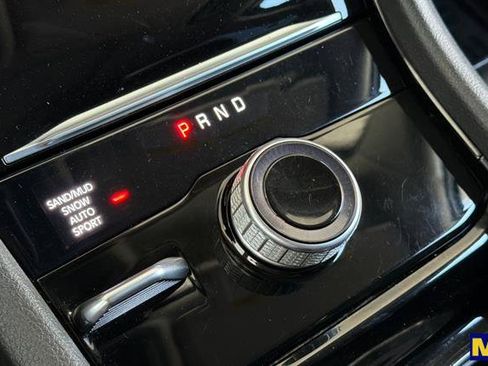 Used 2023 Jeep Grand Cherokee L Limited w/ Luxury Tech Group II AWD/4WD image 30