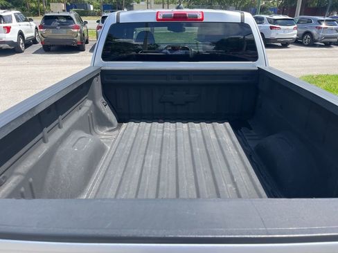 Used 2017 Chevrolet Colorado LT w/ Redline Special Edition RWD image 8