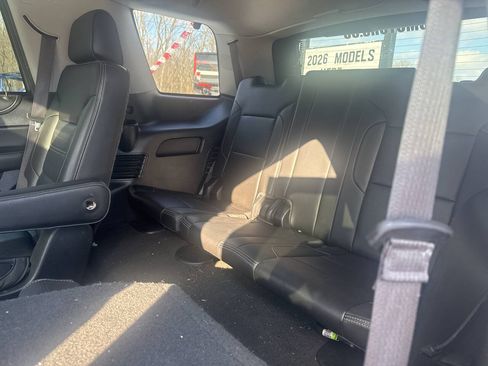 Used 2015 GMC Yukon Denali w/ Open Road Package AWD/4WD image 21
