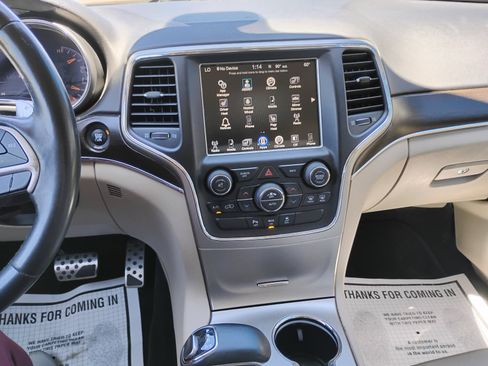 Used 2014 Jeep Grand Cherokee Limited AWD/4WD image 15