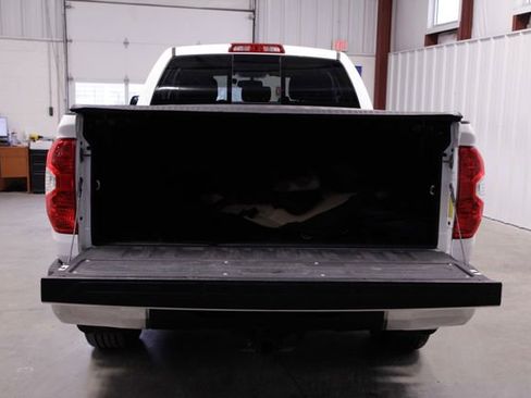 Used 2017 Toyota Tundra SR5 image 20