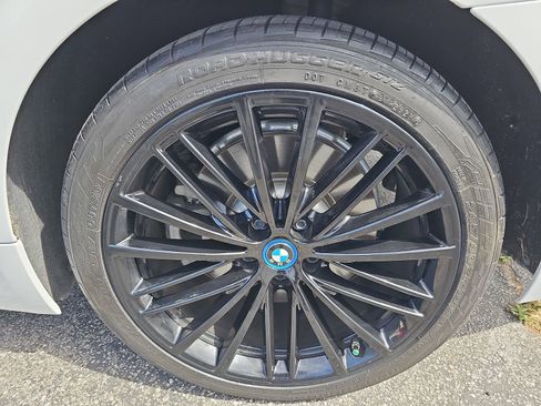 Used 2019 BMW 540i w/ Convenience Package image 39