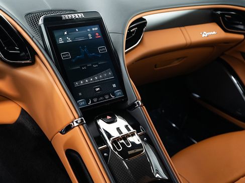 Used 2022 Ferrari Roma image 22