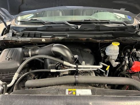 Used 2019 RAM 1500 Big Horn AWD/4WD image 9