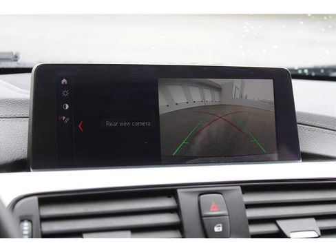 Used 2018 BMW 330i xDrive 330i xDrive Sedan 4D image 21