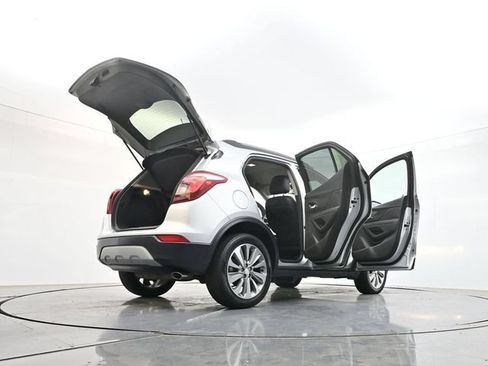 Used 2018 Buick Encore Preferred AWD/4WD image 39