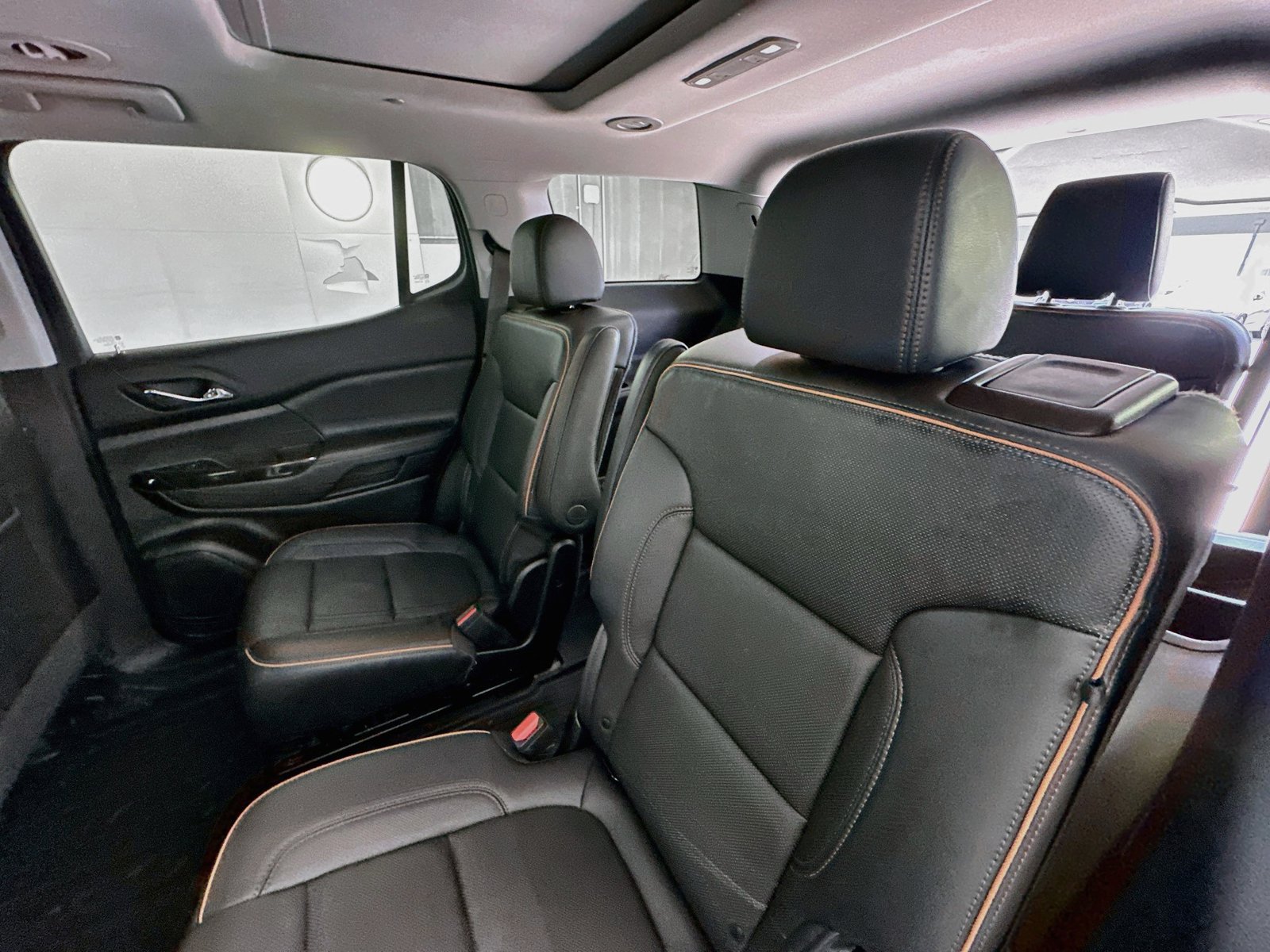 Used 2023 GMC Acadia AT4 w/ Technology Package AWD/4WD image 26
