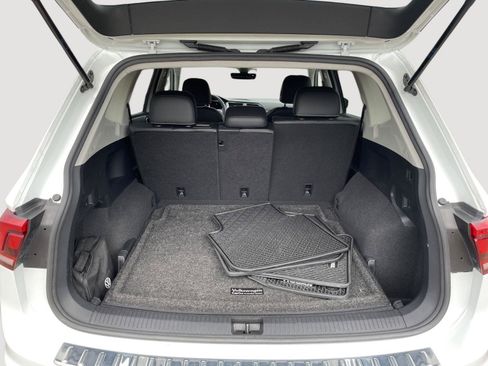 Used 2022 Volkswagen Tiguan SE AWD/4WD image 7