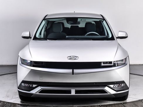 Used 2024 Hyundai Ioniq 5 SEL image 8