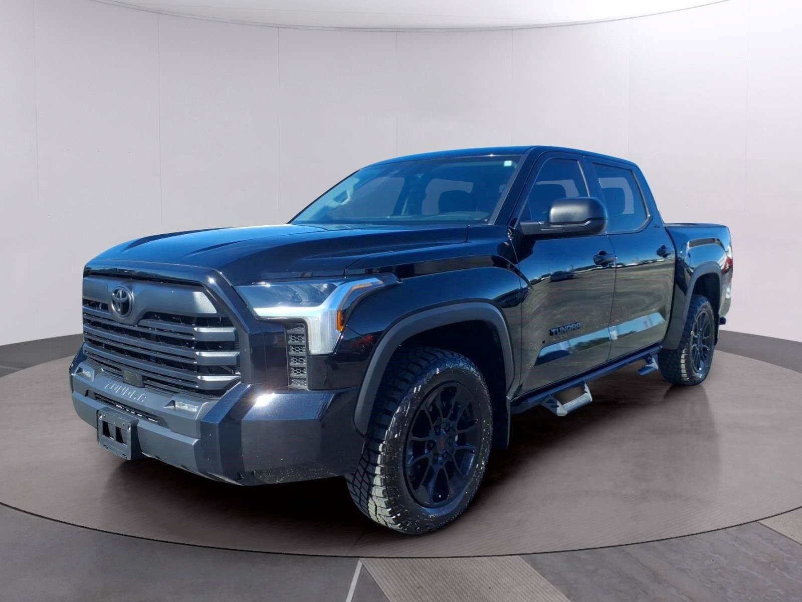 Used 2024 Toyota Tundra SR5 w/ SR5 Premium Package AWD/4WD image 1