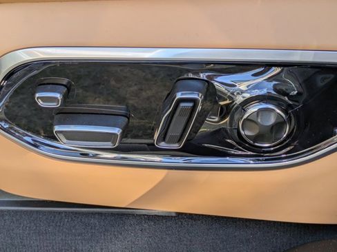 New 2025 Jeep Grand Cherokee L Summit w/ Advanced Protech Group IV image 18