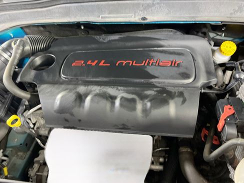 Used 2021 Jeep Renegade Latitude AWD/4WD image 27