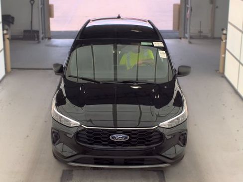 Used 2025 Ford Escape ST-Line FWD image 3