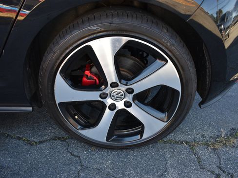 Used 2017 Volkswagen GTI S image 31