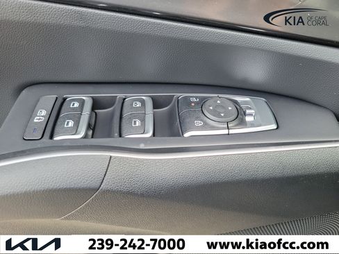 New 2026 Kia Sorento LX FWD image 22