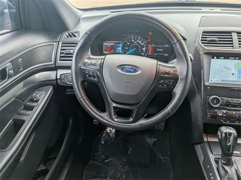 Used 2019 Ford Explorer XLT w/ Equipment Group 202A image 16