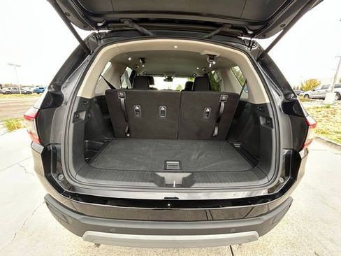 Used 2025 Honda Pilot EX-L image 16