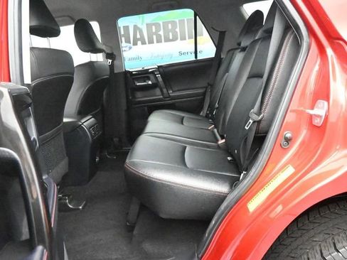 Used 2024 Toyota 4Runner TRD Off-Road Premium image 9