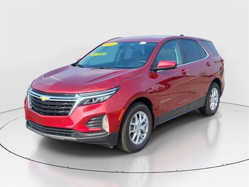 Used 2024 Chevrolet Equinox LT w/ LPO, Floor Liner Package FWD image 2