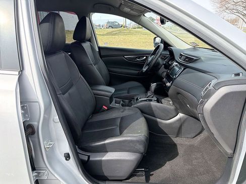 Used 2018 Nissan Rogue SL AWD/4WD image 15