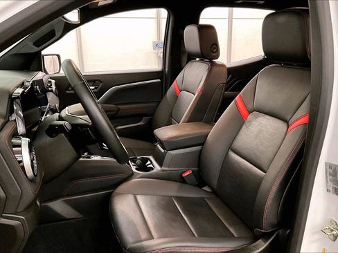 Used 2023 Chevrolet Colorado Z71 w/ Z71 Convenience Package 2 image 24