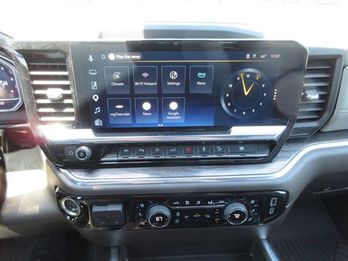 Certified 2025 Chevrolet Silverado 1500 LTZ AWD/4WD image 37