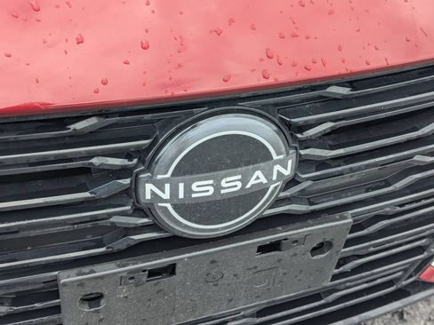 Used 2025 Nissan Altima 2.5 SV FWD image 11