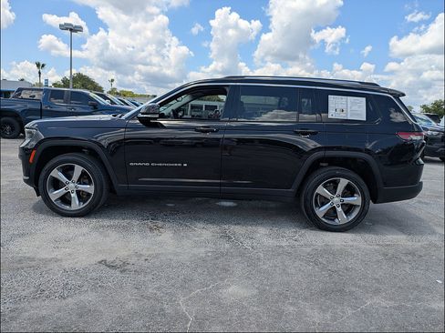 Used 2022 Jeep Grand Cherokee L Limited RWD image 4