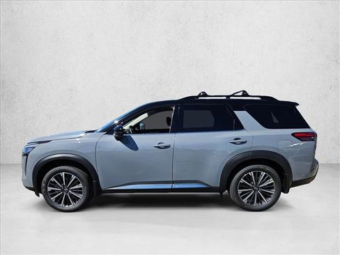 New 2026 Nissan Pathfinder Platinum image 5