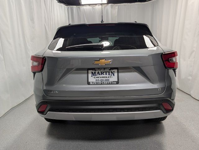 New 2026 Chevrolet Trax LT w/ Sunroof Package FWD image 4