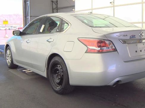 Used 2015 Nissan Altima 2.5 S w/ Power Driver Seat Package FWD image 8