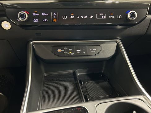 New 2026 Kia Carnival SX Prestige image 25