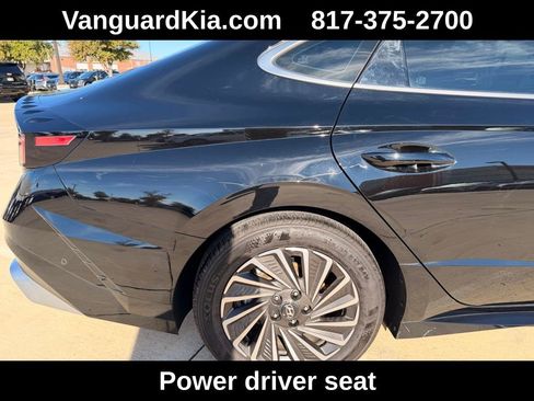 Used 2025 Hyundai Sonata Limited image 10