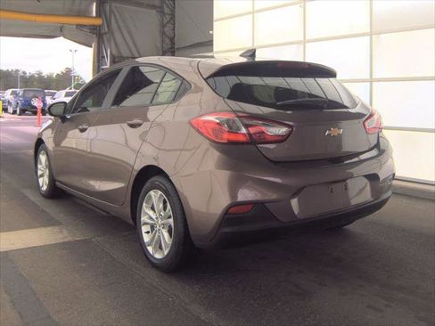 Used 2019 Chevrolet Cruze LS w/ LS Convenience Package FWD image 6