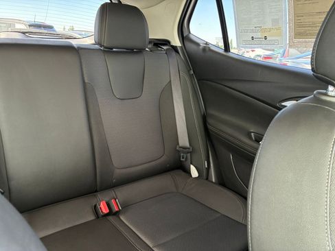 Used 2025 Buick Encore GX Preferred FWD image 36