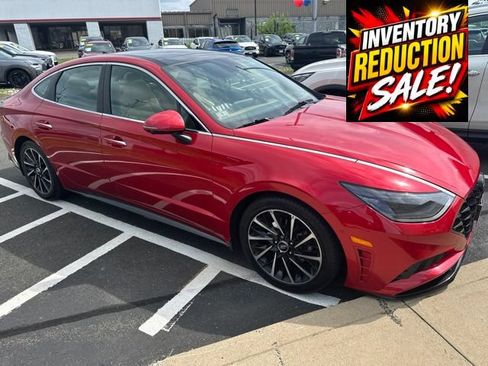 Used 2021 Hyundai Sonata Limited w/ Preferred Accessory Package FWD image 4