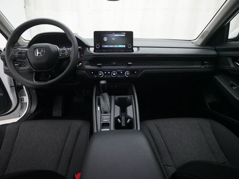 Certified 2023 Honda Accord EX image 5