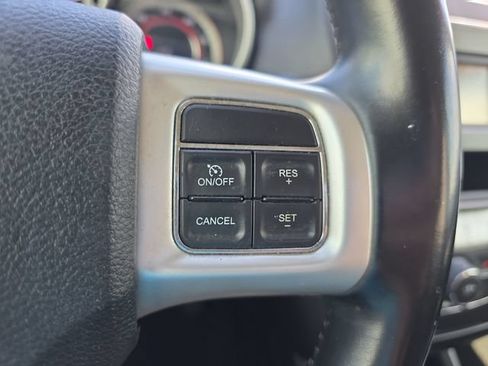 Used 2019 Dodge Journey SE w/ Connectivity Group FWD image 22