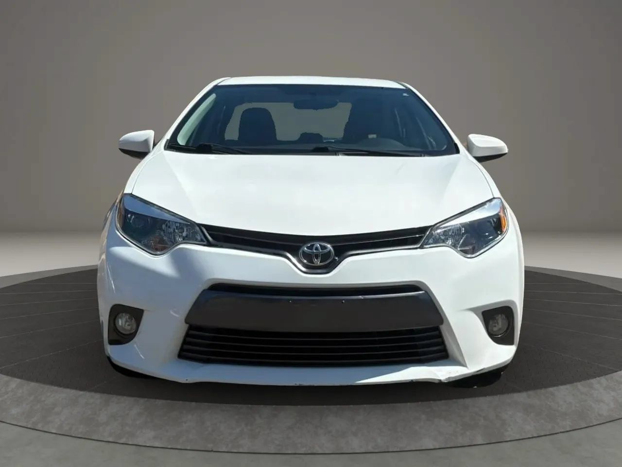 Used 2016 Toyota Corolla LE FWD image 3