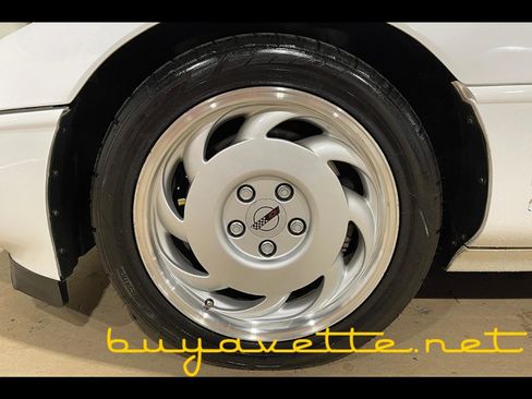 Used 1991 Chevrolet Corvette ZR1 image 10